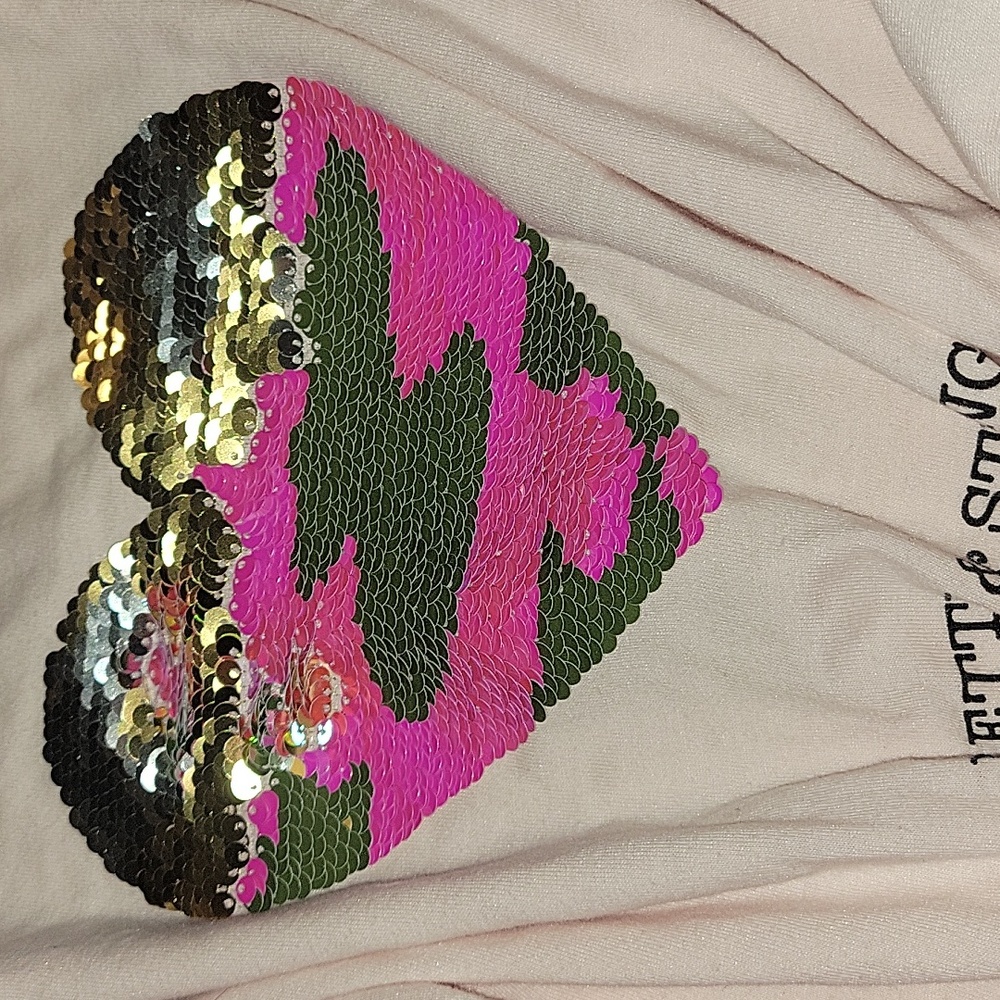 Charming Kids Pink Heart T-Shirt - Picture 2 of 4